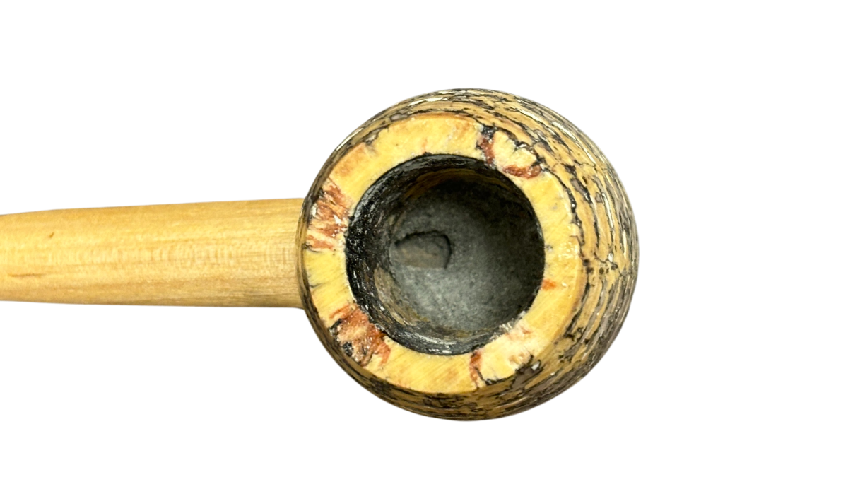 Corn Cob Pipe with pipe mud