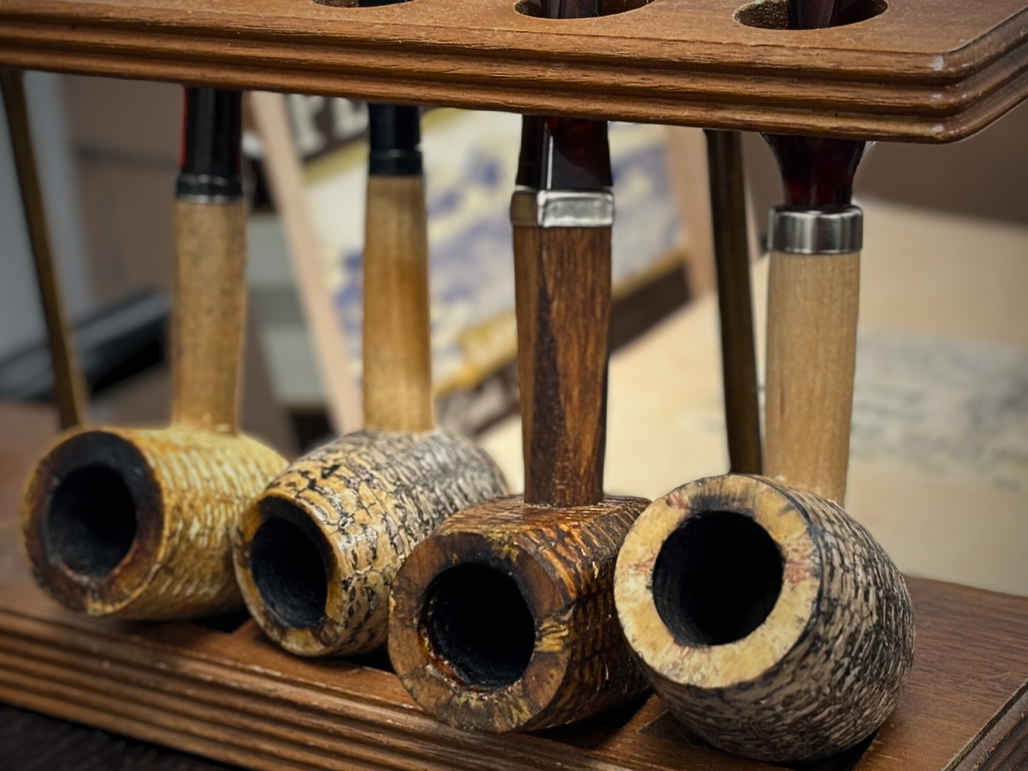 Corn cob pipes on pipe rack